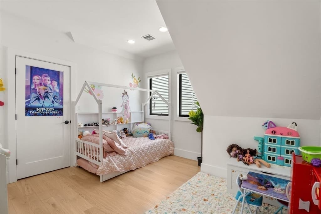 23 Jaques St # B, Somerville MA 02145 photo 32