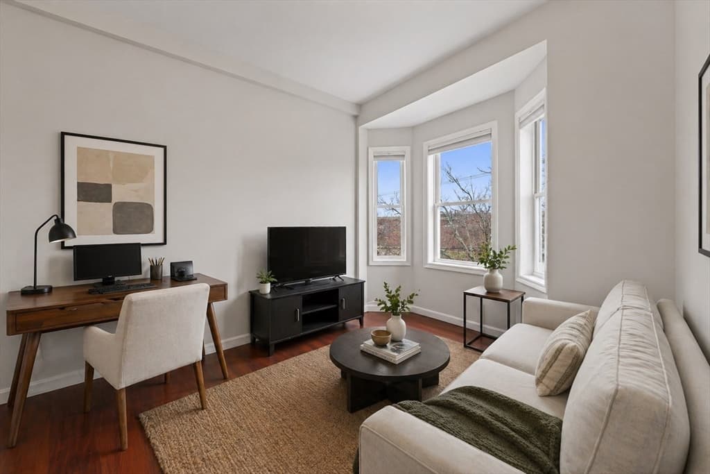 Condominium at 256 Bremen Street PH, Boston MA 02128, Boston, photo 10 of 14