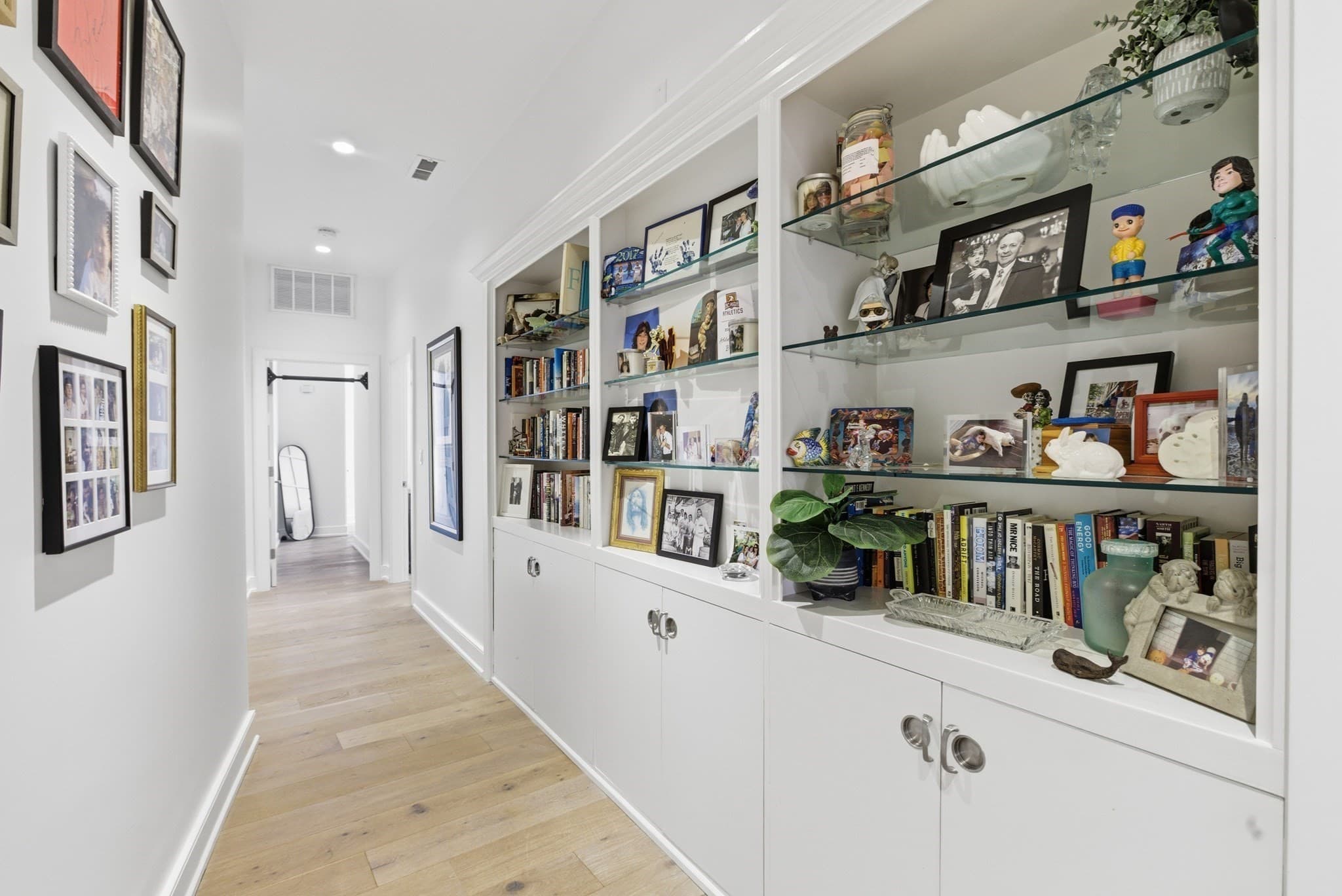 Condominium at 406-418 Commercial St # 1A, Boston MA 02109, photo 26 of 40