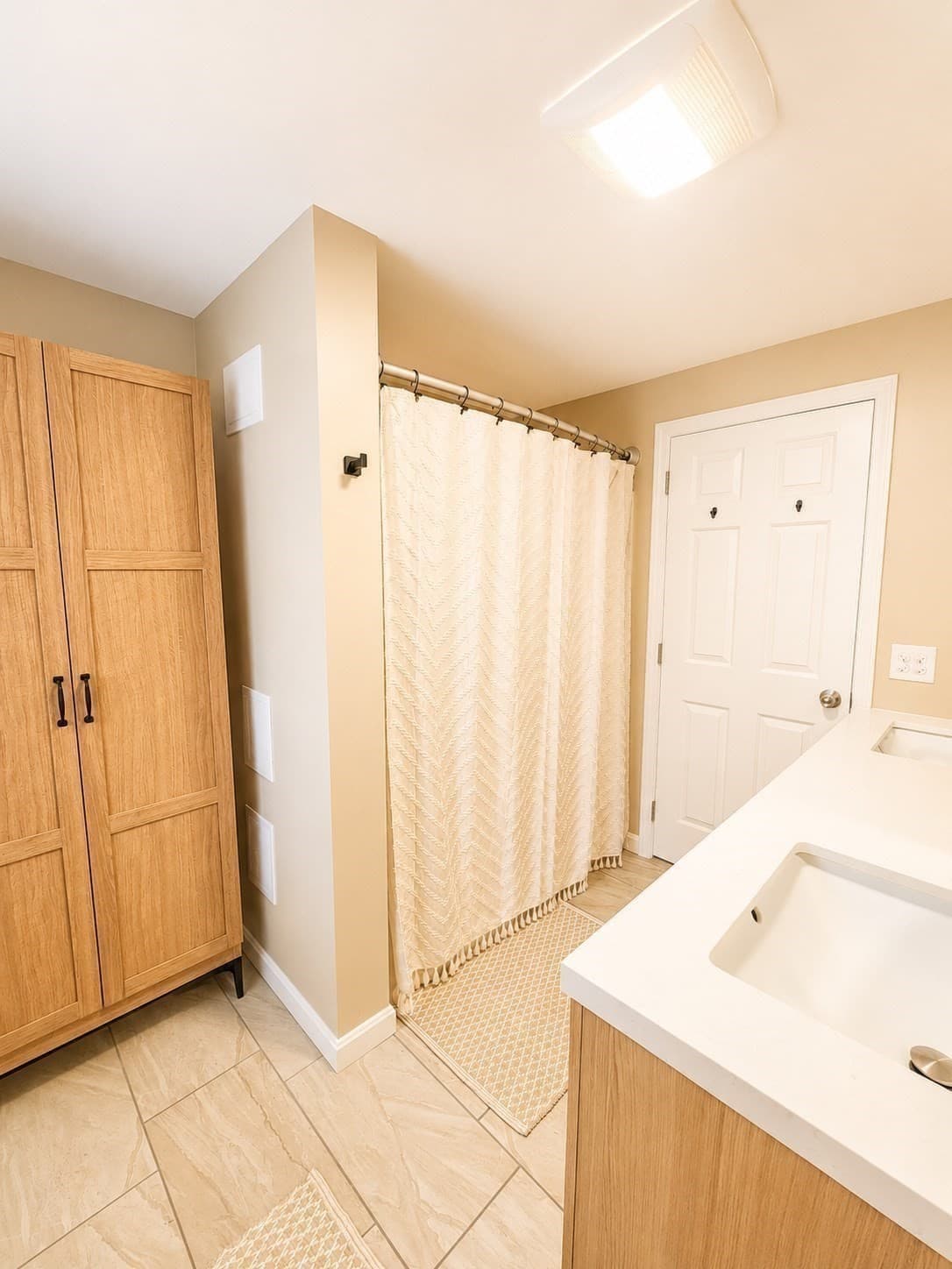 2 Family - 2 Units Side by Side at 1096 Long Pond Rd, Plymouth MA 02360, Plymouth, photo 12 of 35