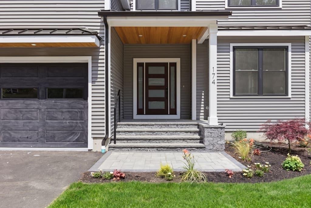 174 Winn St, Burlington MA 01803 photo 3