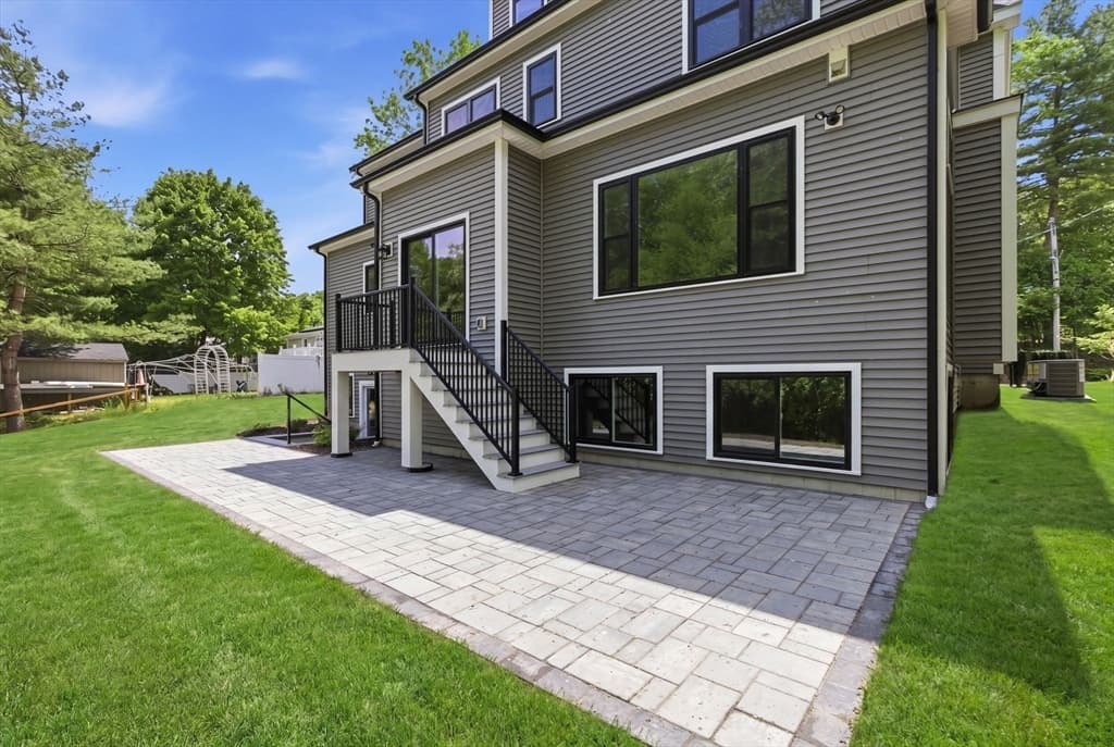 174 Winn St, Burlington MA 01803 photo 37