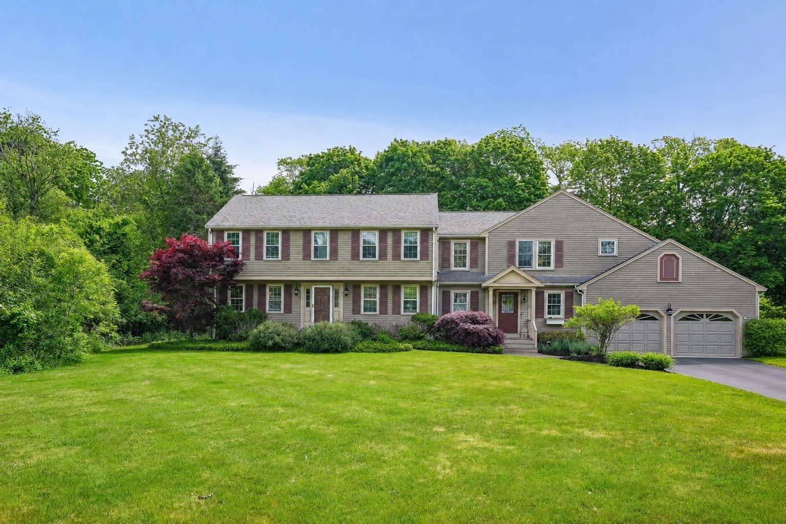 2 Berkley Cir, Hingham MA 02043
