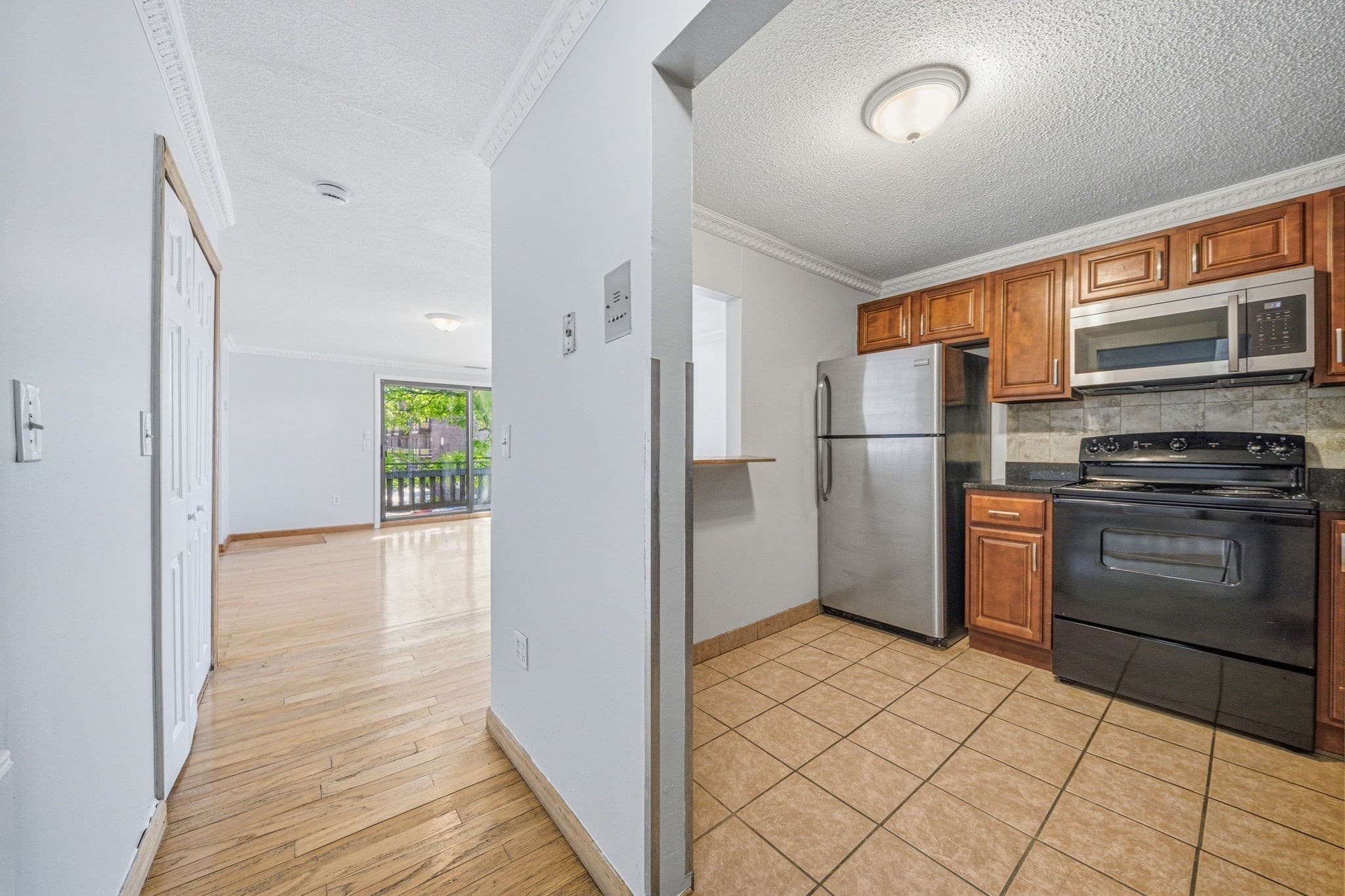 Condominium at 286 Fenno St # 1, Revere MA 02151, photo 10 of 32