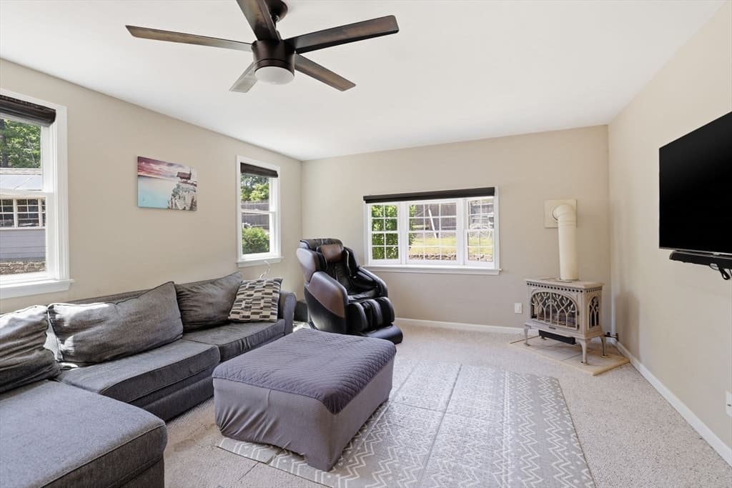 Single Family Residence at 10 Marthas Way, Barnstable MA 02632, photo 16 of 41