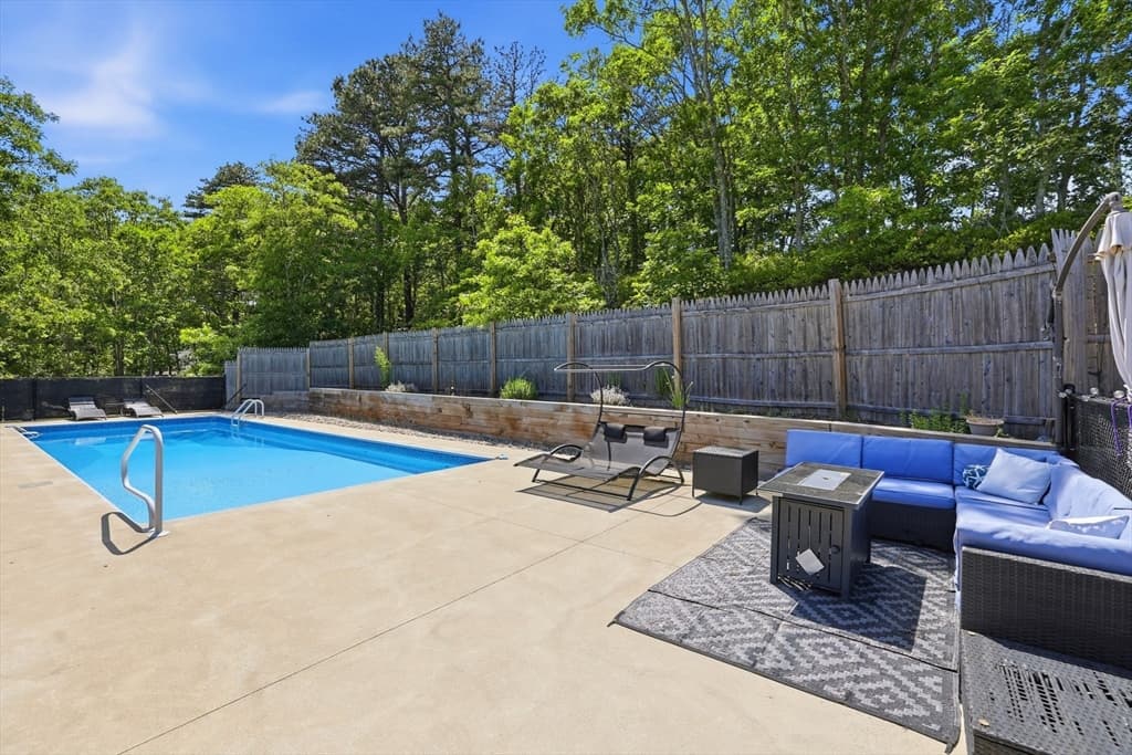 Single Family Residence at 10 Marthas Way, Barnstable MA 02632, photo 30 of 41