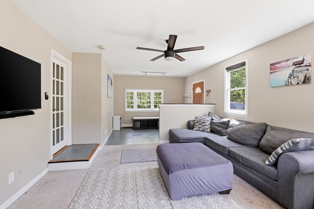 Single Family Residence at 10 Marthas Way, Barnstable MA 02632, photo 14 of 41