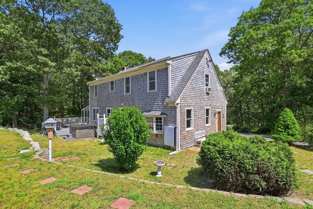 Single Family Residence at 10 Marthas Way, Barnstable MA 02632, photo 37 of 41