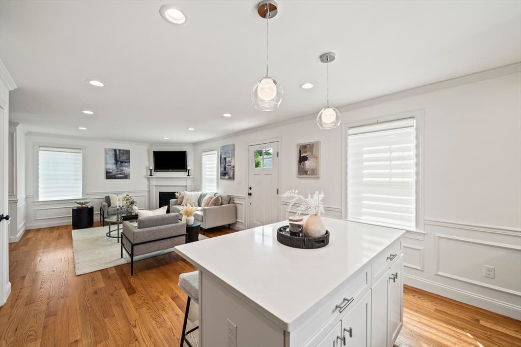 61 Gale Street # 1, Waltham MA 02453 photo 6