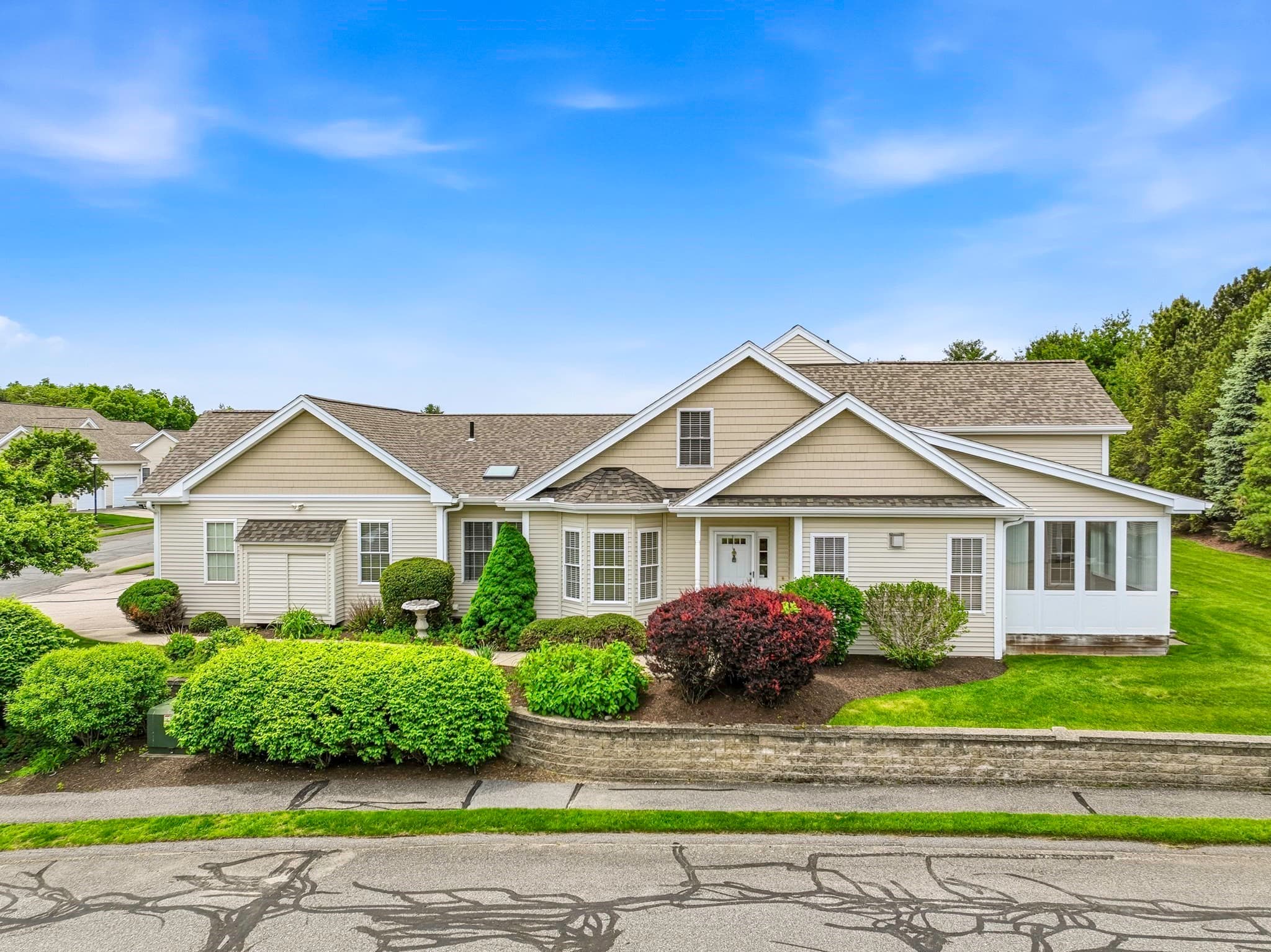 70 Orchard Meadow Dr # 70, Shrewsbury MA 01545