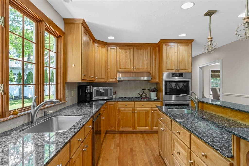 160 Quail Run, Marshfield MA 02050 photo 17