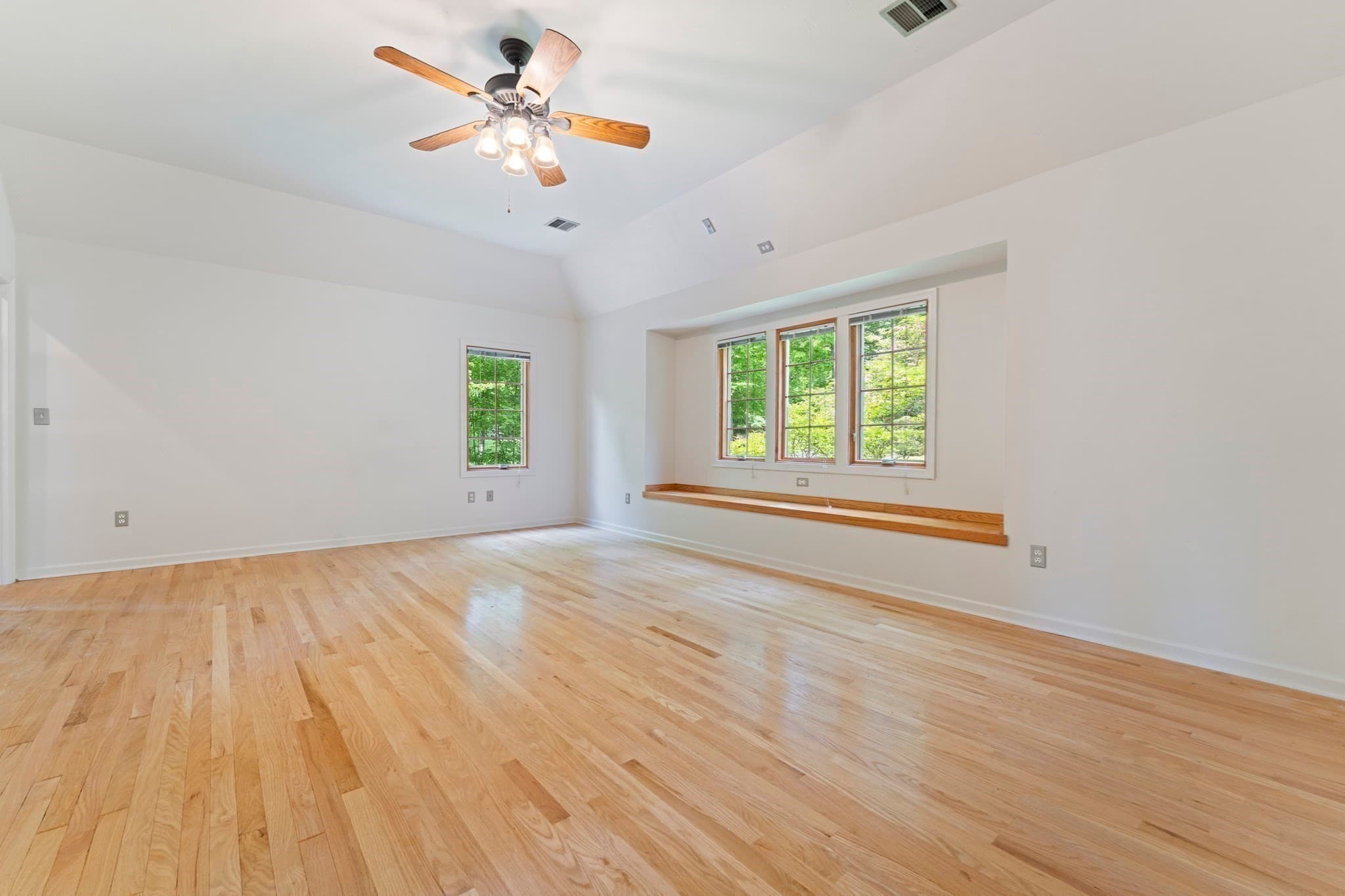 Single Family Residence at 28 Vincent Rd, Mendon MA 01756, Mendon, photo 16 of 39