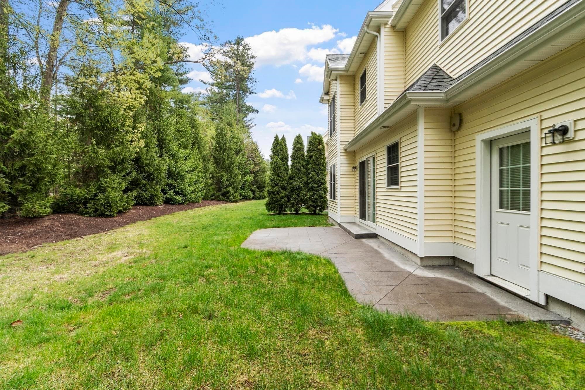 Condominium at 39 Kensington Way # 39, Tewksbury MA 01876, photo 42 of 42