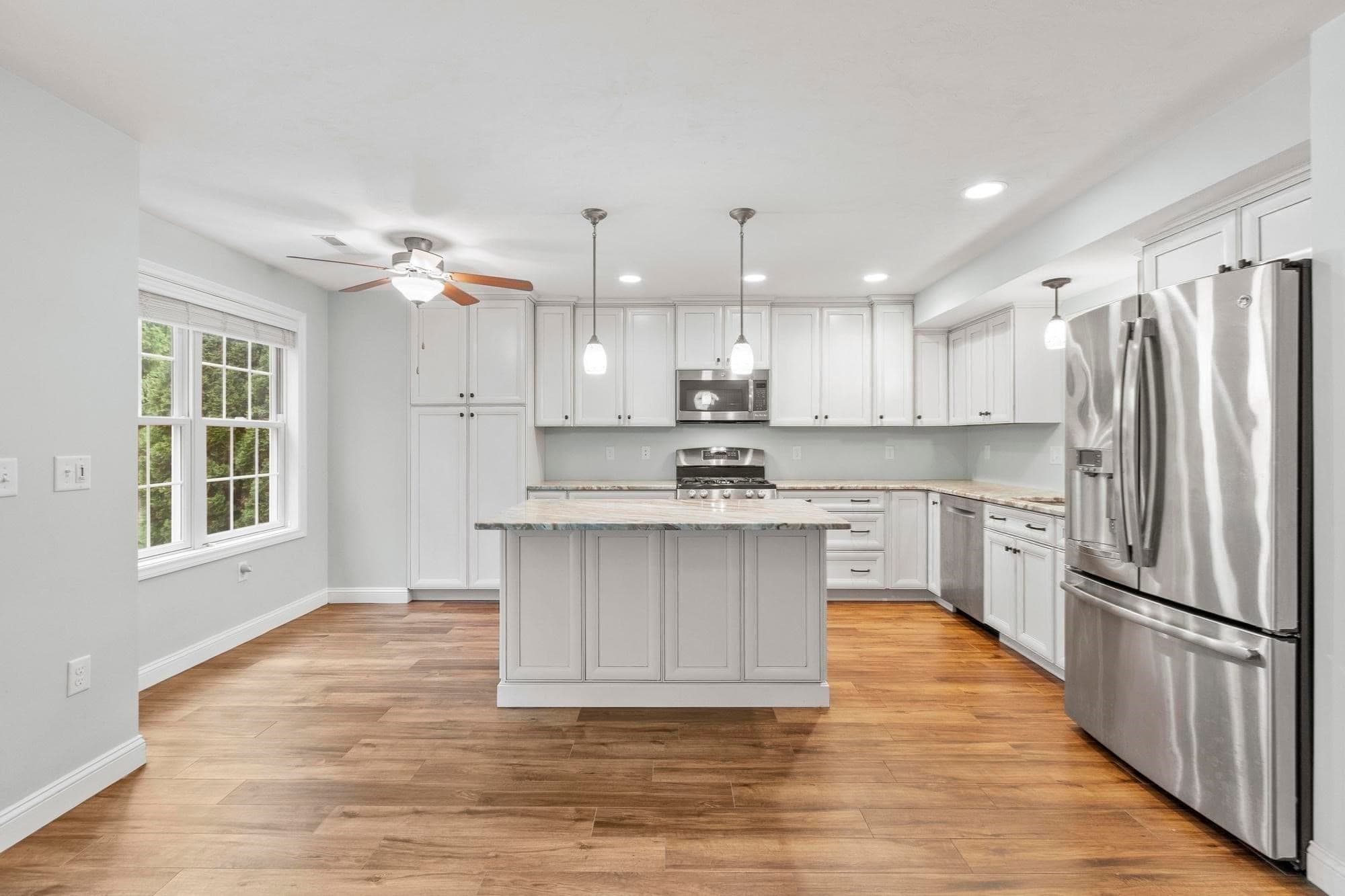 Condominium at 39 Kensington Way # 39, Tewksbury MA 01876, photo 13 of 42