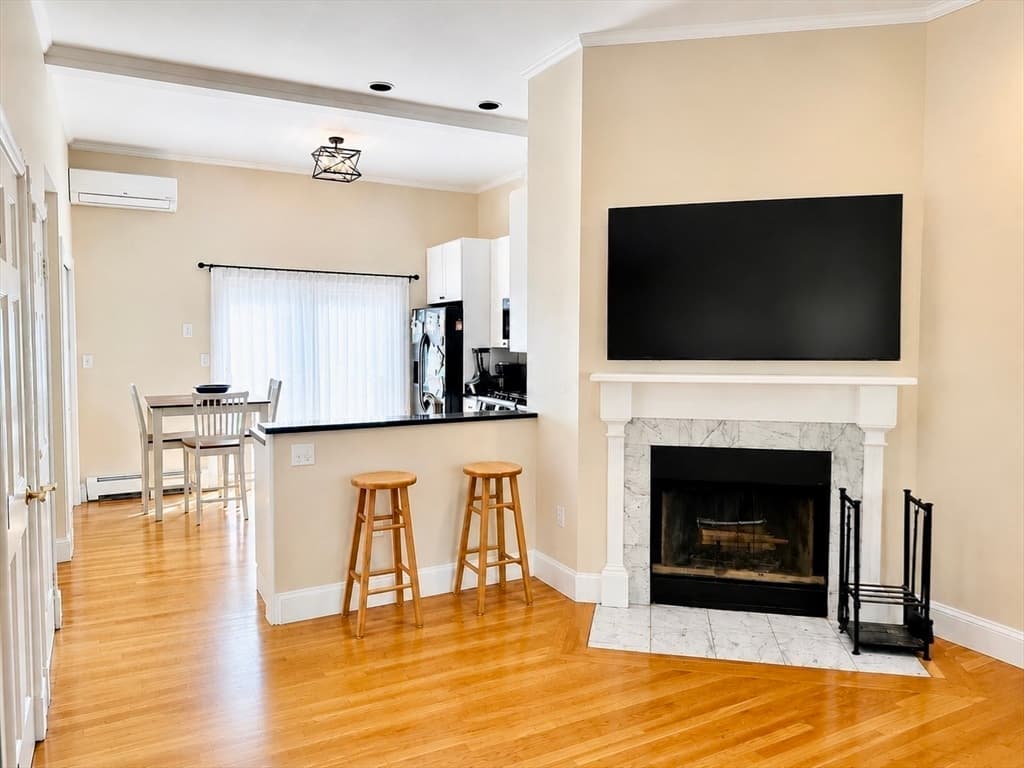 Condominium at 90 Washington St # B, Boston MA 02129, Boston, photo 2 of 9