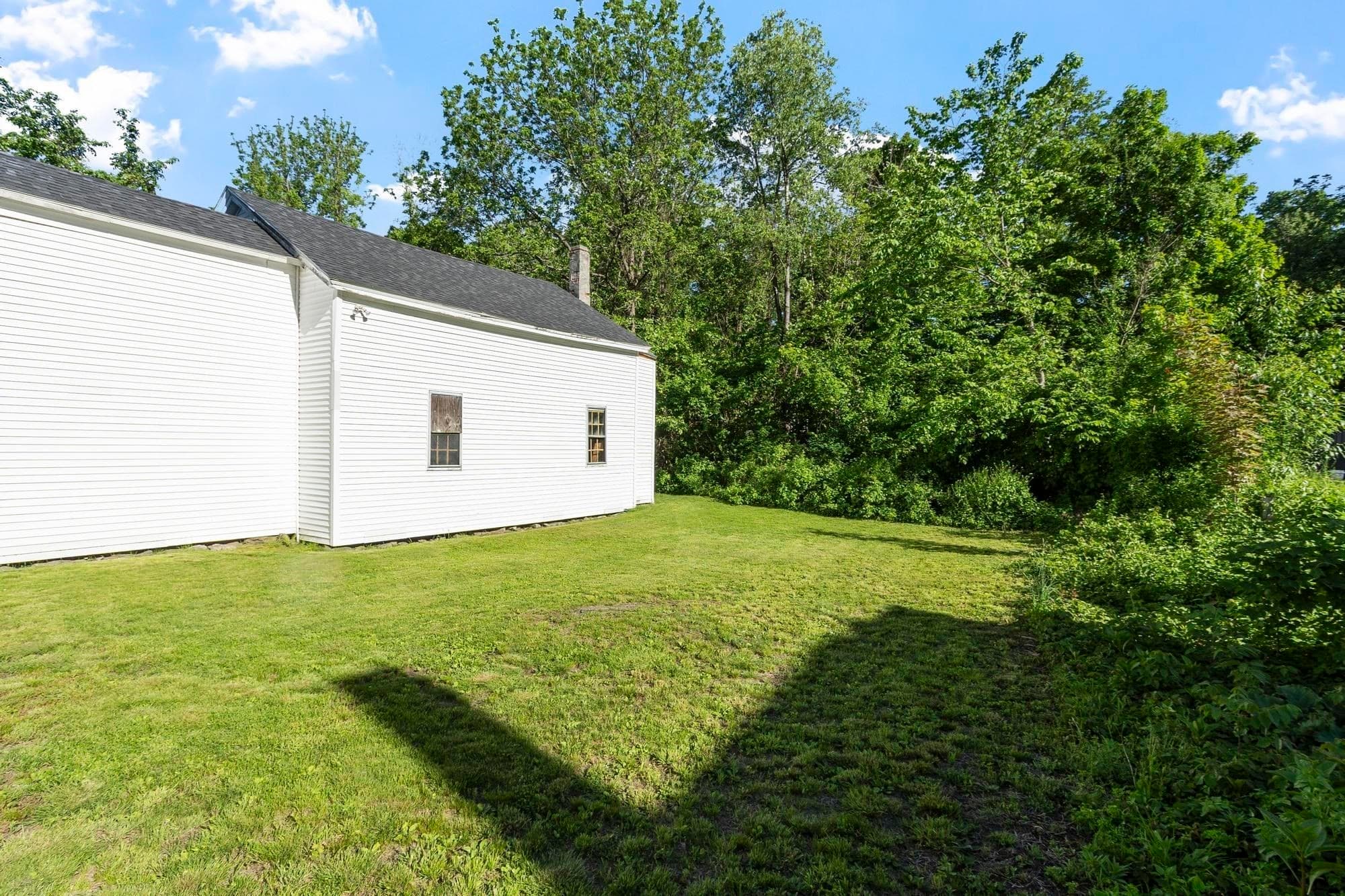 2 Family - 2 Units Up/Down at 102 Liberty St, Athol MA 01331, Athol, photo 35 of 37