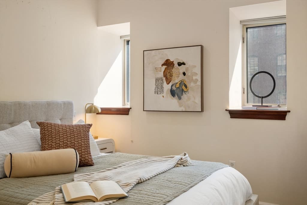 Condominium at 2 Clarendon St # 302, Boston MA 02116, photo 22 of 35
