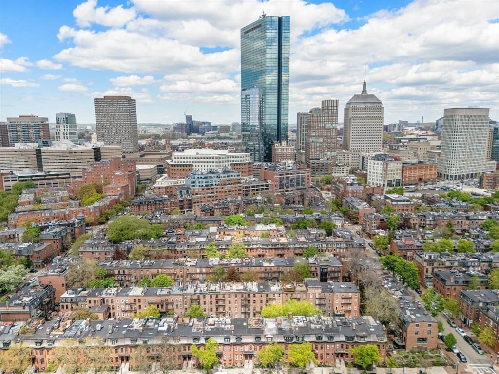 Condominium at 2 Clarendon St # 302, Boston MA 02116, photo 34 of 35
