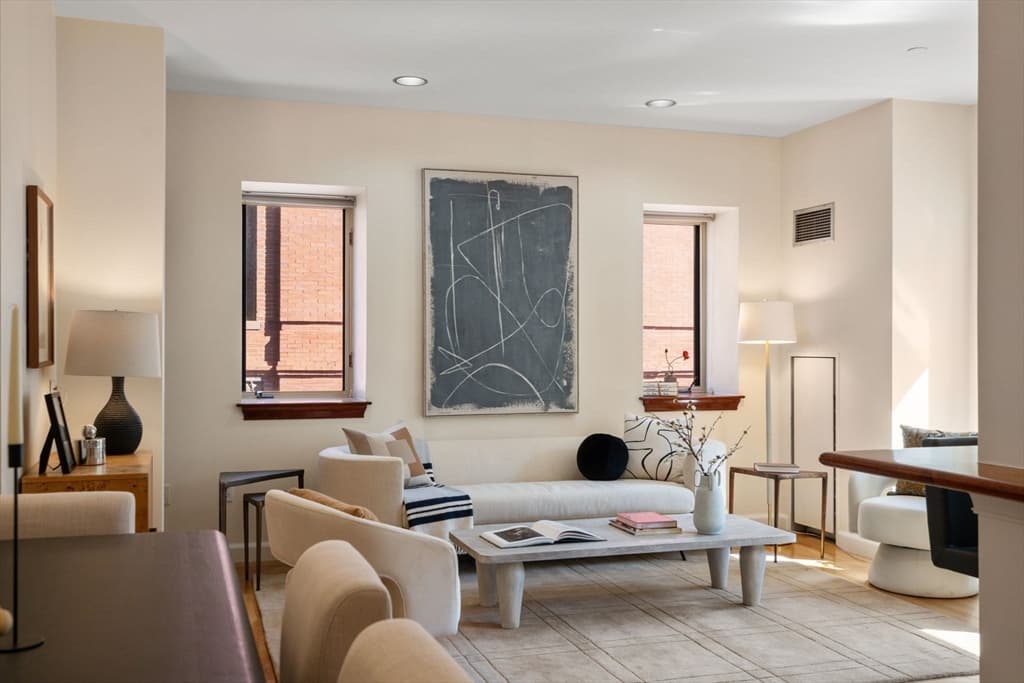 Condominium at 2 Clarendon St # 302, Boston MA 02116, photo 4 of 35