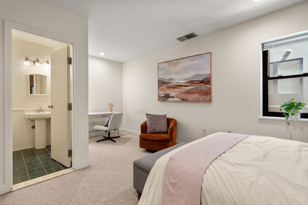 Condominium at 103 Gainsborough St # 108, Boston MA 02115, photo 10 of 22
