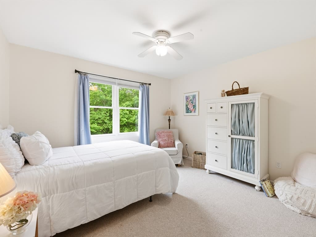 48 Hummingbird Lane, Swansea MA 02777 photo 27