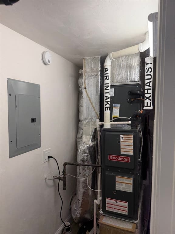 Condominium at 60-62 Wellsmere Road # 1, Boston MA 02131, Boston, photo 17 of 21