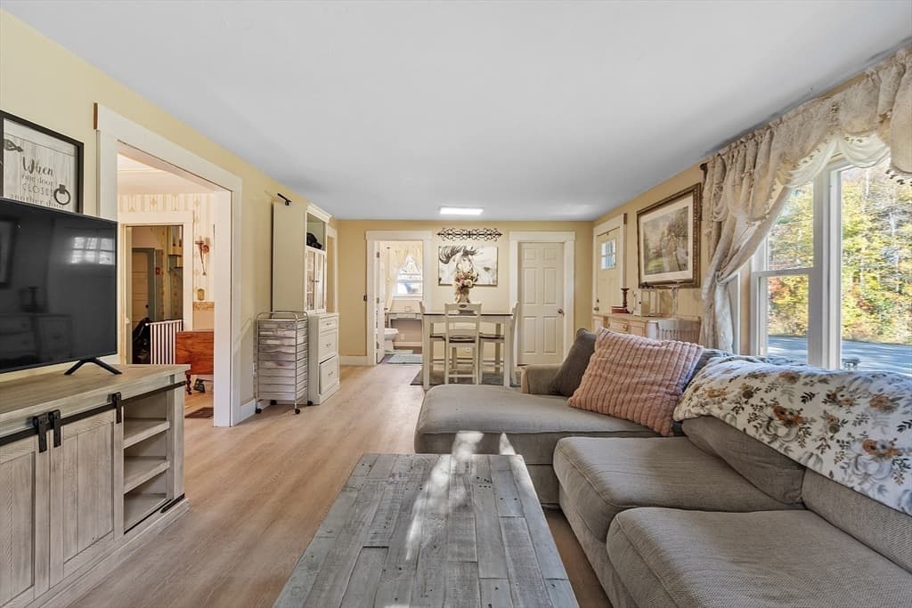 63 Gardner Rd, Hubbardston MA 01452 photo 19