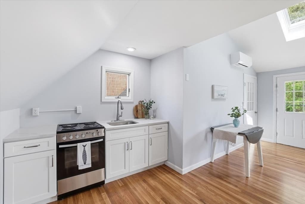 Single Family Residence at 10 Old Colony Way, Yarmouth MA 02664, Yarmouth, photo 21 of 42
