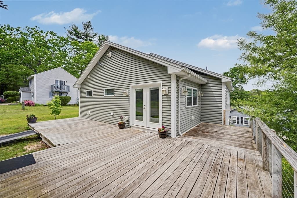 Single Family Residence at 6 Wilson Ave, Spencer MA 01562, photo 2 of 28