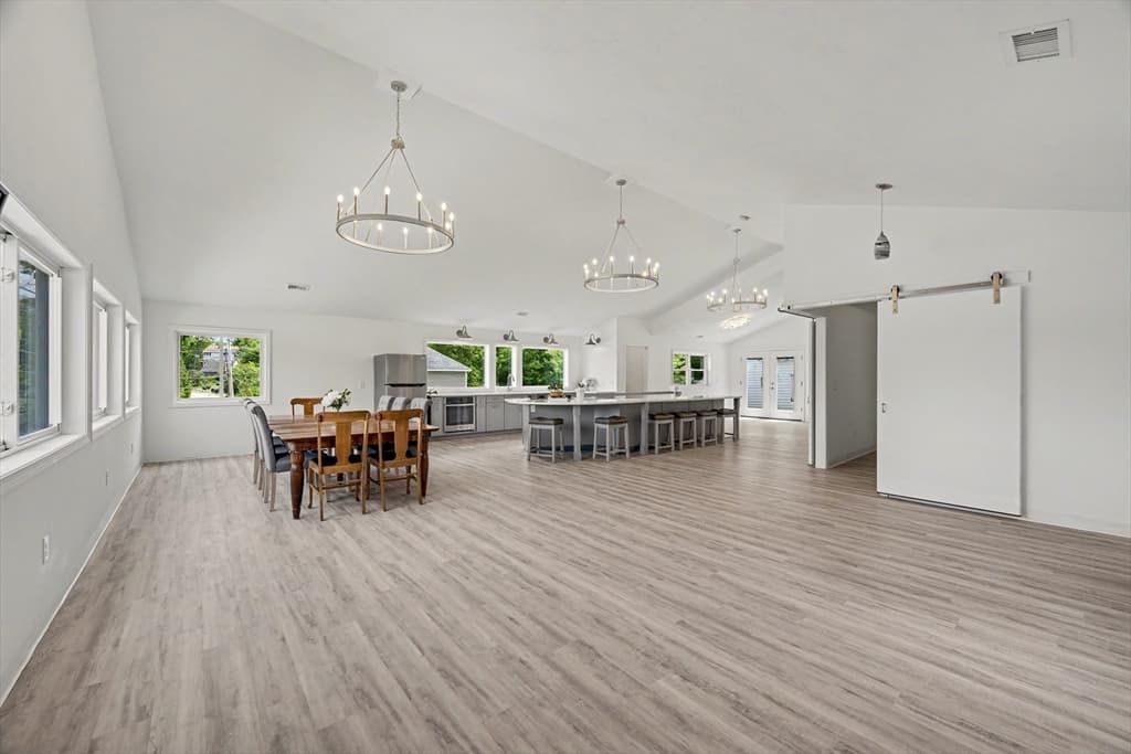 Single Family Residence at 6 Wilson Ave, Spencer MA 01562, photo 11 of 28