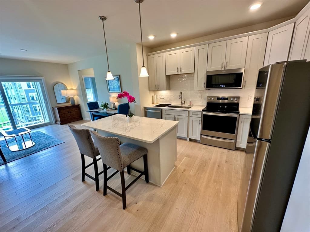 3405 Peters Farm Way # 3405, Westborough MA 01581 photo 3