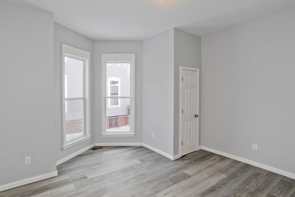 64 Thompson St, Springfield MA 01109 photo 26