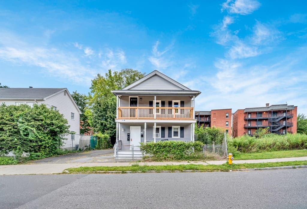 108 Marble St, Springfield MA 01105