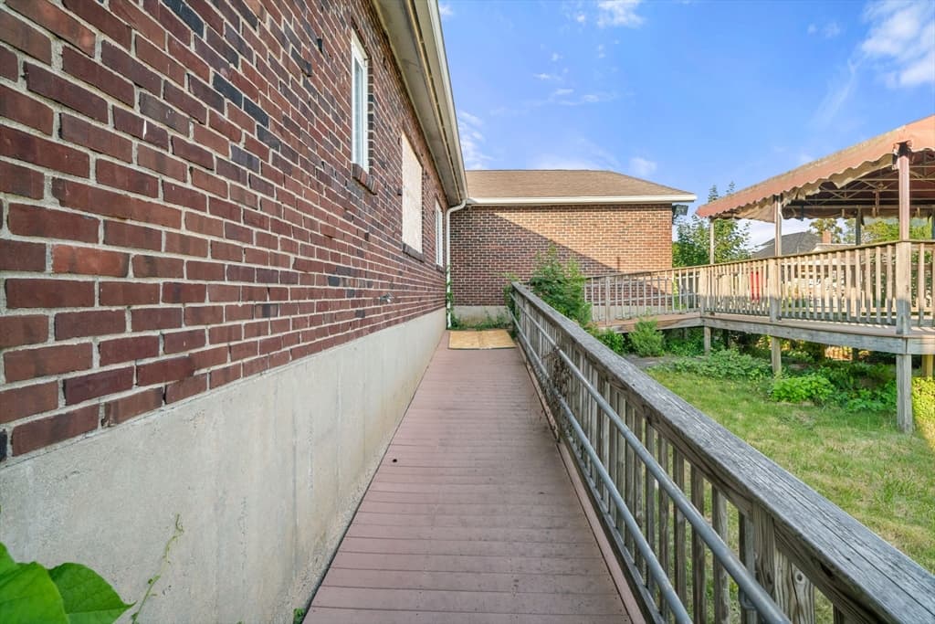 1123 Rockdale Ave, New Bedford MA 02740 photo 7