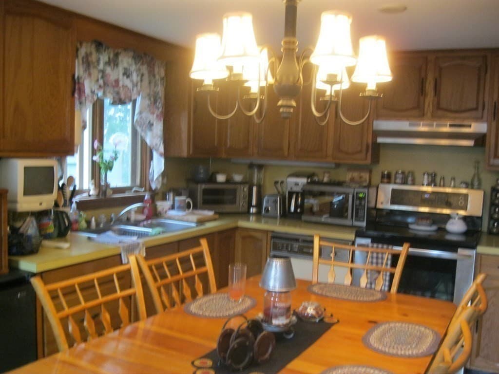 3 Family at 8-10 Pleasant Street, Leicester MA 01524, photo 20 of 34