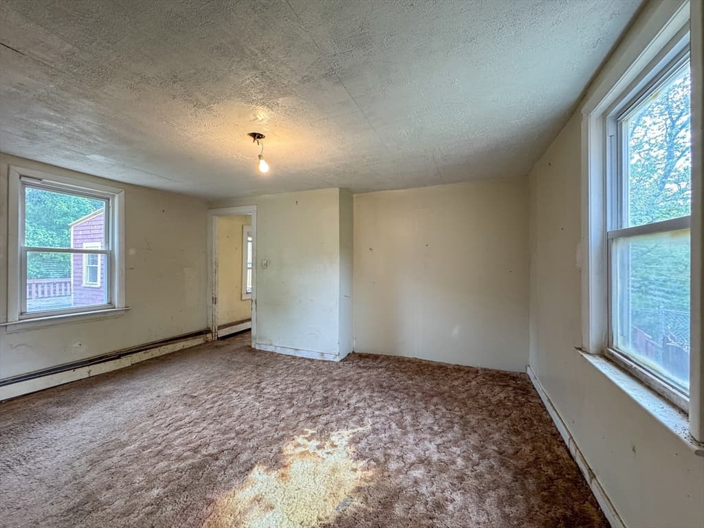 484 S Franklin St, Holbrook MA 02343 photo 15