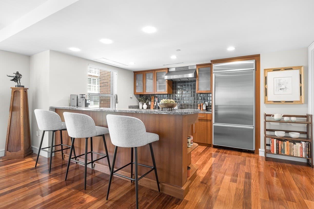 Condominium at 4 Battery Wharf # 4302, Boston MA 02109, photo 5 of 28