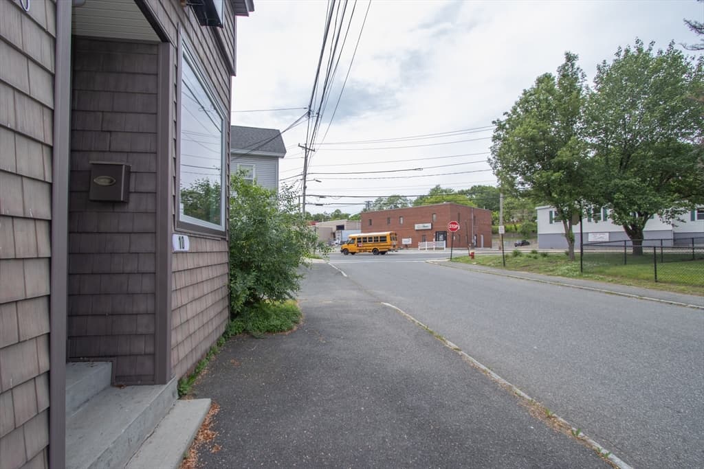 10 Taylor St, Chicopee MA 01020 photo 34
