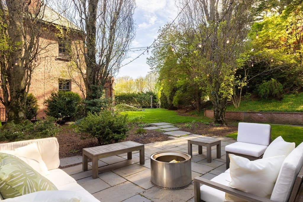 40 Singletree Rd, Brookline MA 02467 photo 17