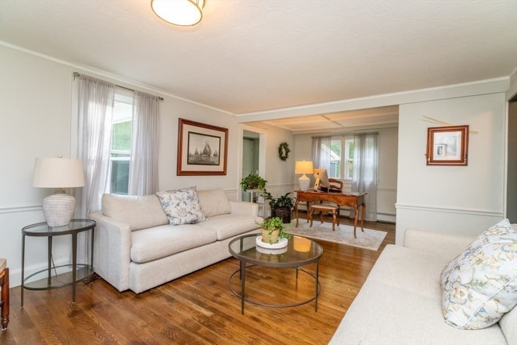 Single Family Residence at 173 S River St, Marshfield MA 02050, photo 7 of 35