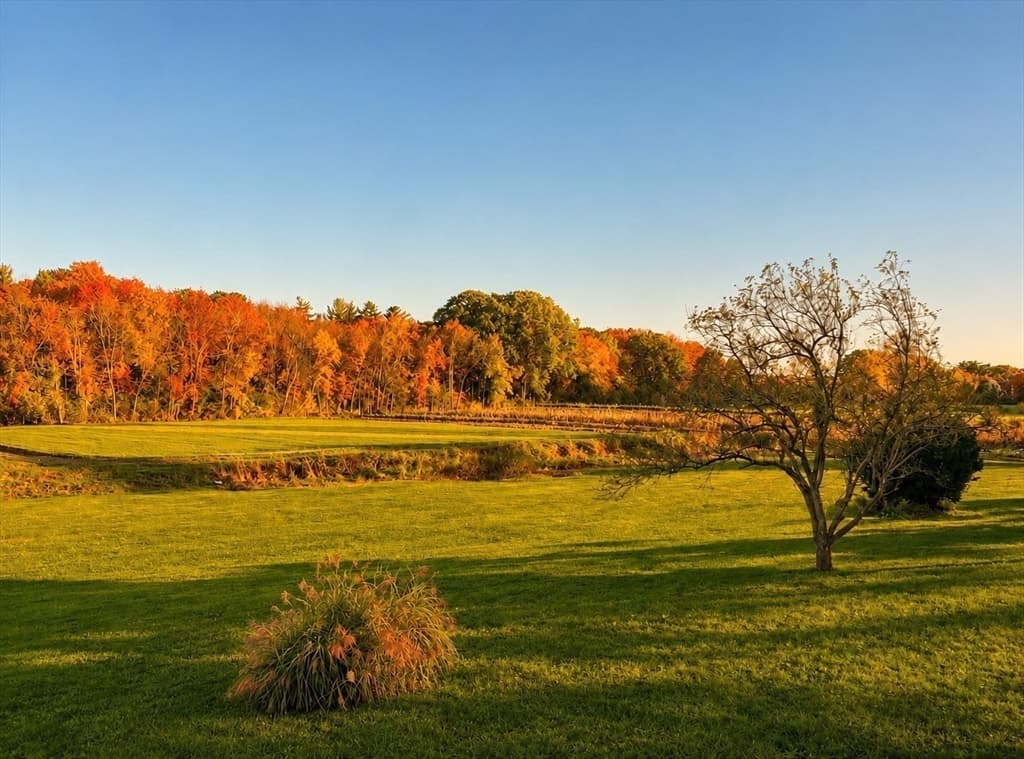 122 Marrett Rd, Lexington MA 02421