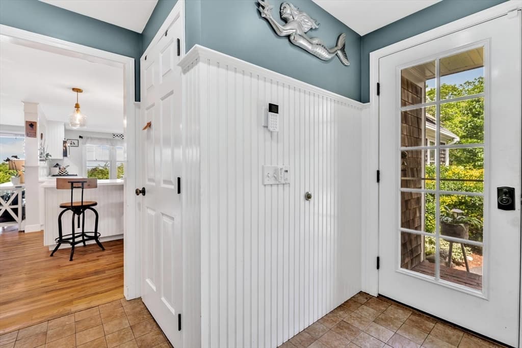 Single Family Residence at 7 Hill Wood Way, Sandwich MA 02537, Sandwich, photo 17 of 38