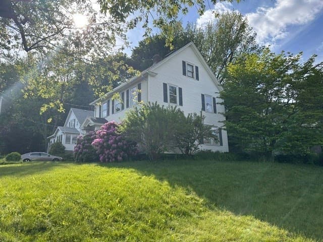 78 Whipple St, Worcester MA 01607 photo 4