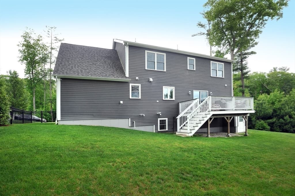 Condominium at 7 Hillcrest Circle # 7, Norwell MA 02061, Norwell, photo 12 of 19