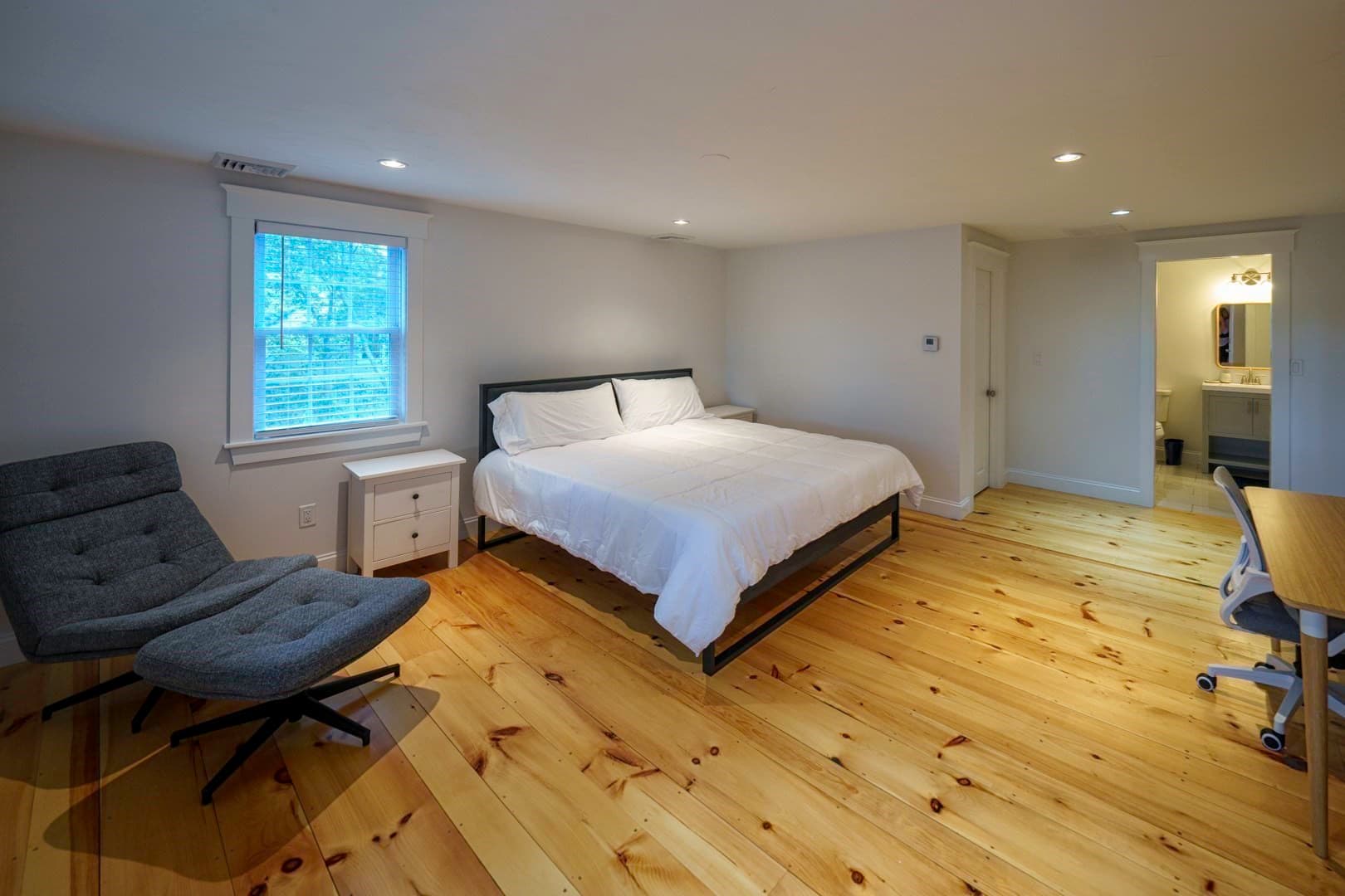 Single Family Residence at 28 Seminole Dr, Yarmouth MA 02675, Yarmouth, photo 20 of 32