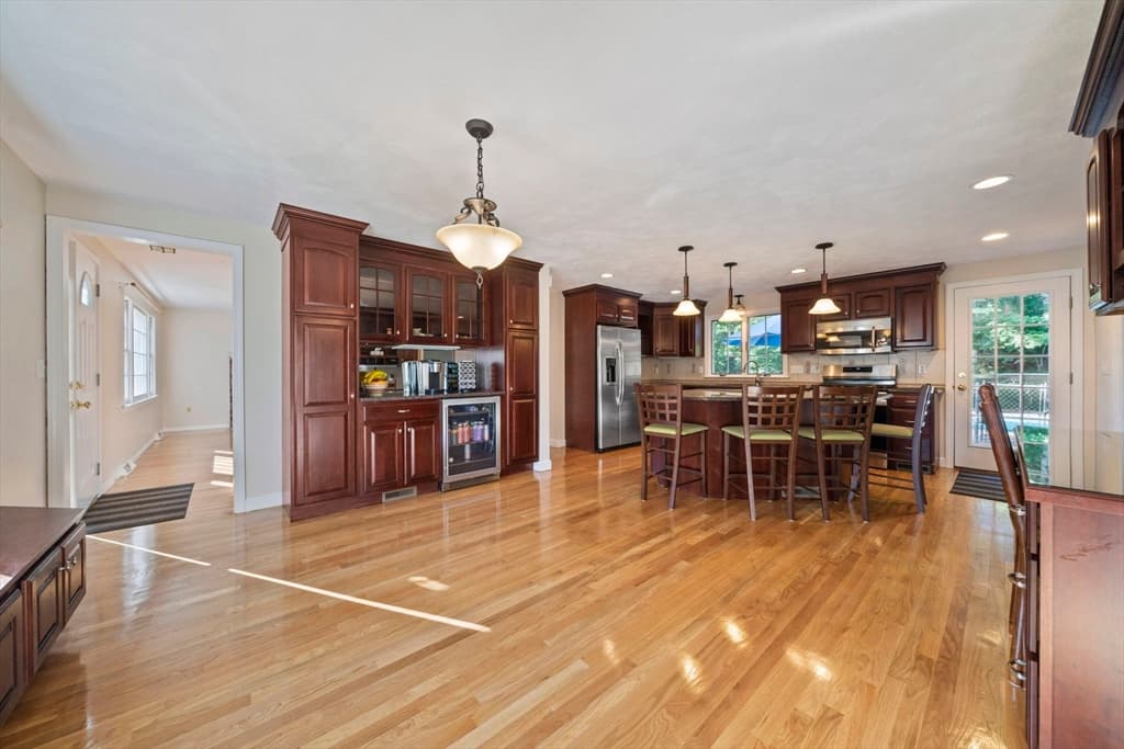24 Pontiac Road, Walpole MA 02081 photo 7