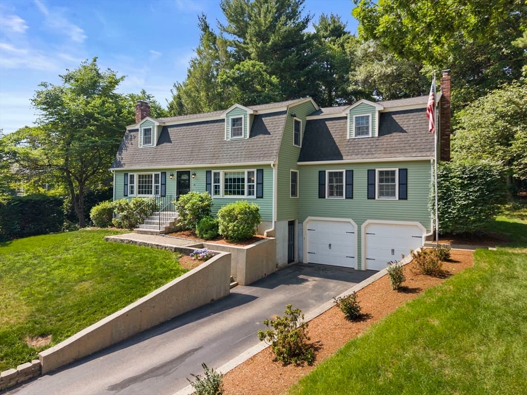 24 Pontiac Road, Walpole MA 02081