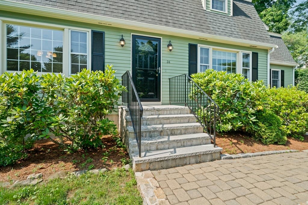 24 Pontiac Road, Walpole MA 02081 photo 39