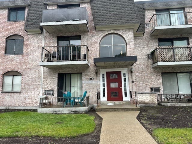 90 High St # 309, Dedham MA 02026