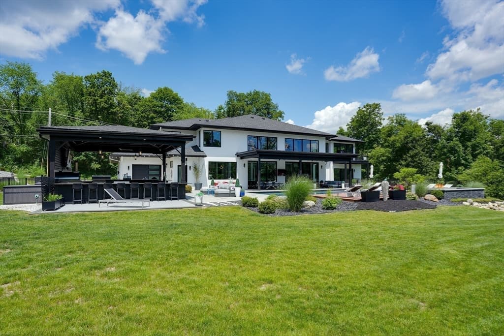 Single Family Residence at 556 Middle Road, Boxborough MA 01719, photo 31 of 41
